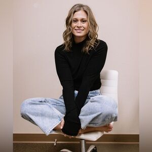 Meet your Posher, Whitley